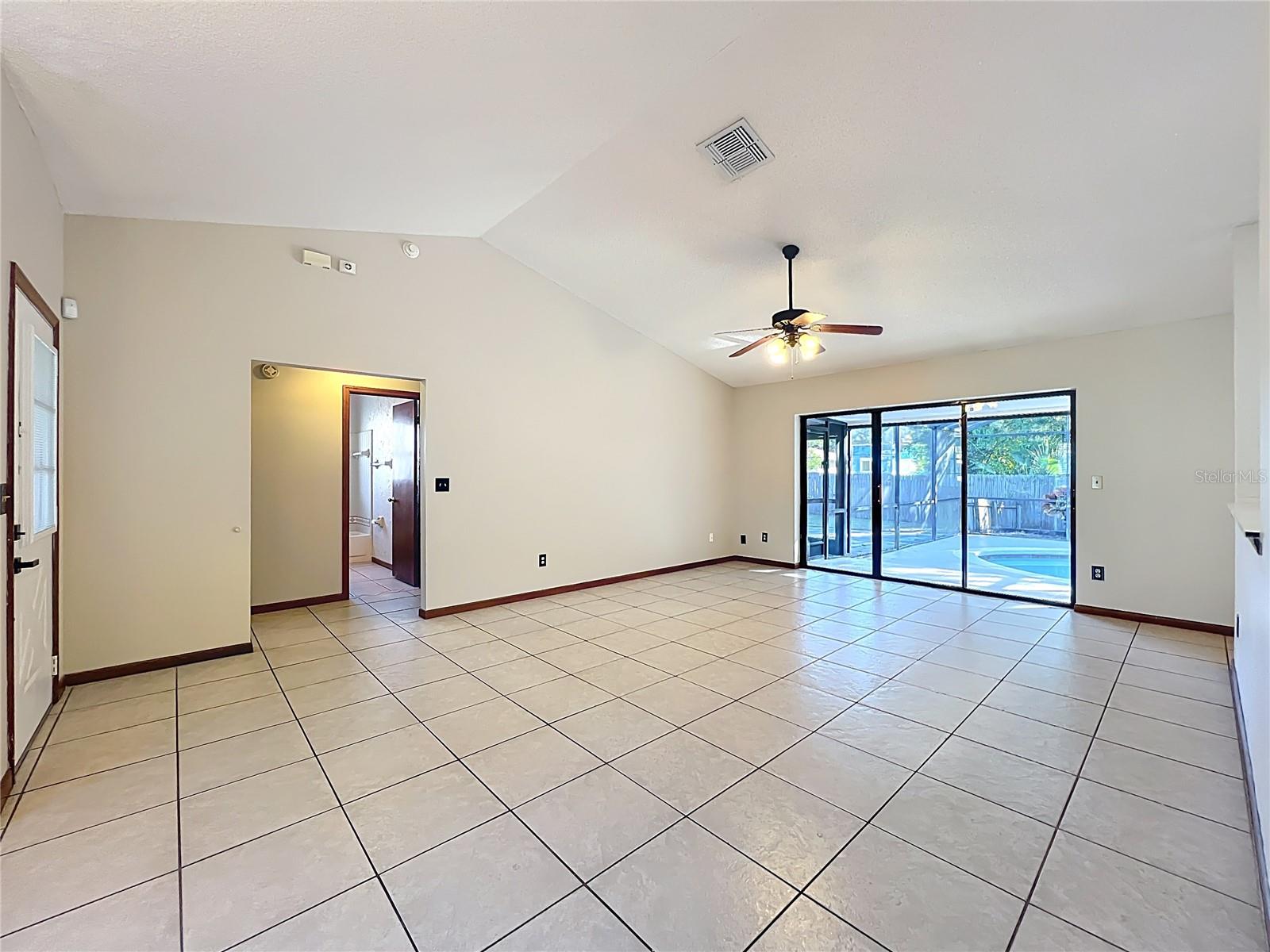 Image 5 of 39 For 5417 Lighthouse Road