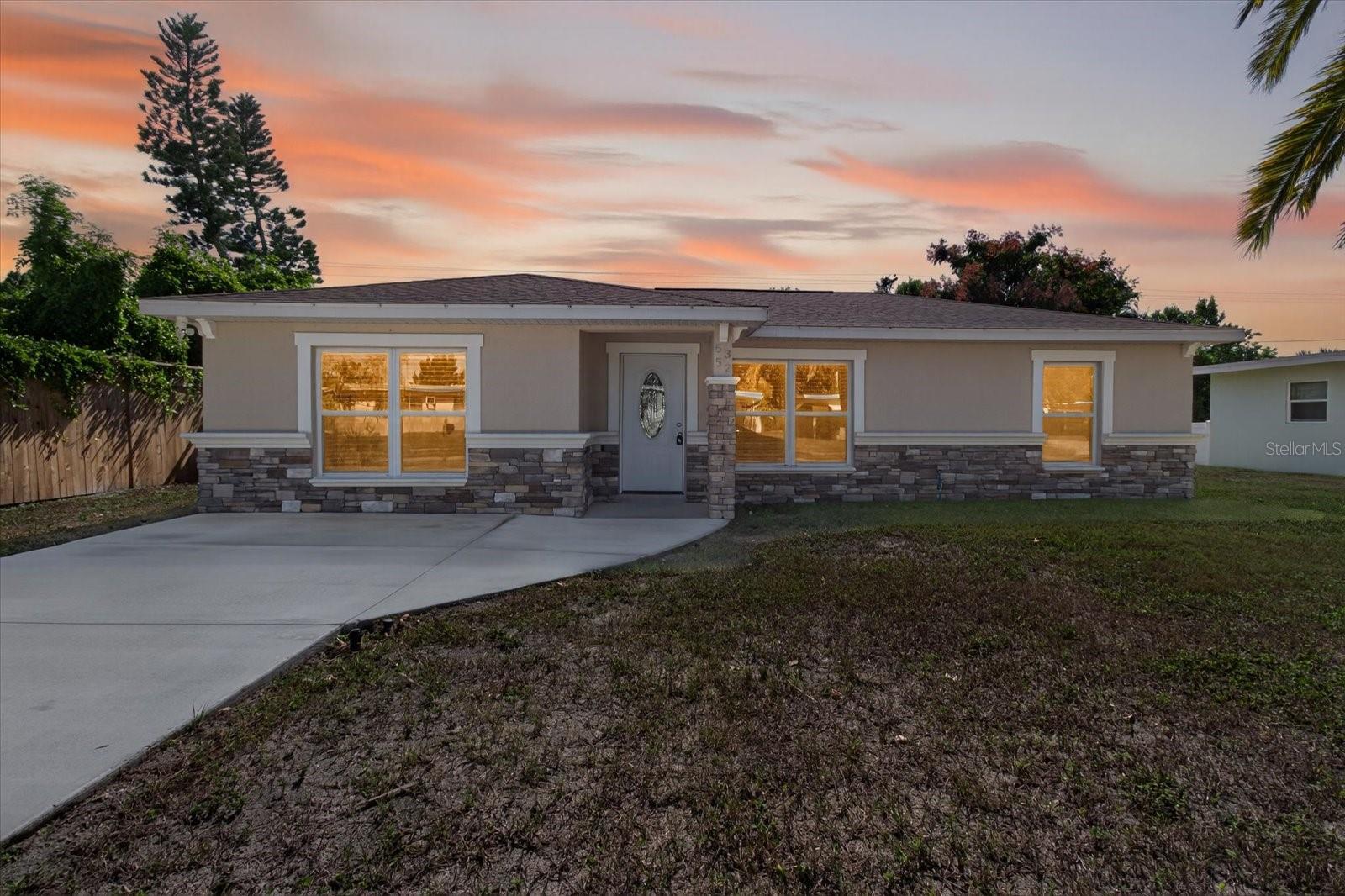 Image 6 of 76 For 5352 Tangerine Drive