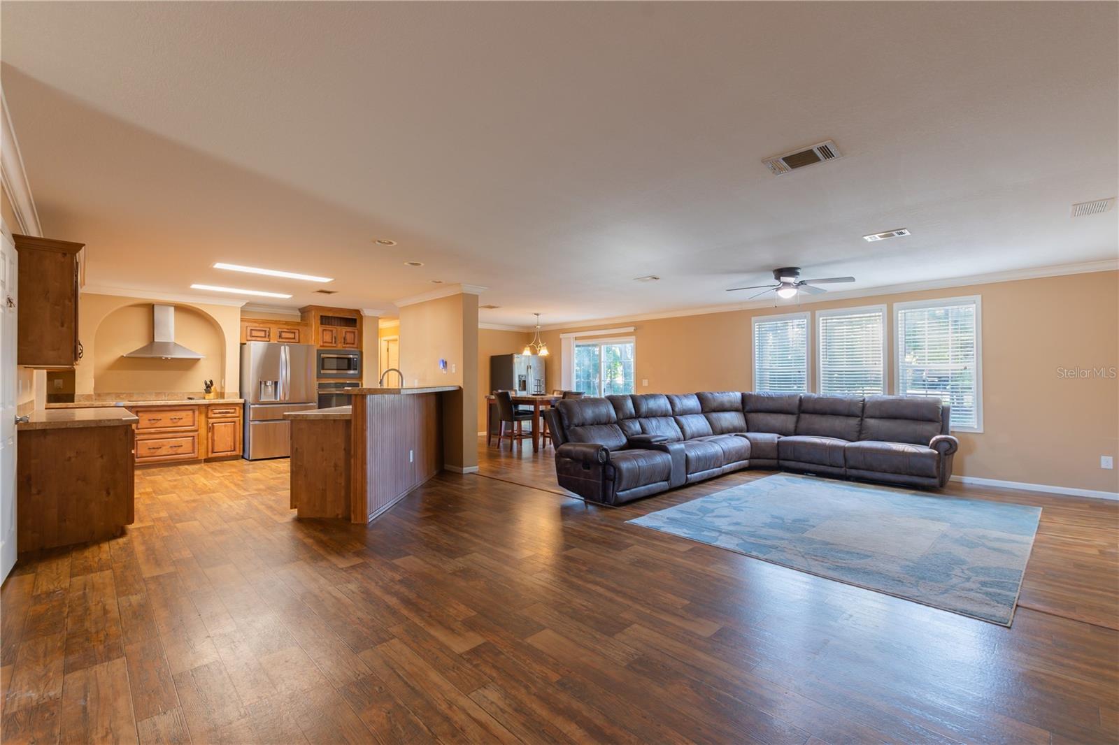 Image 31 of 55 For 38616 Coleen Avenue