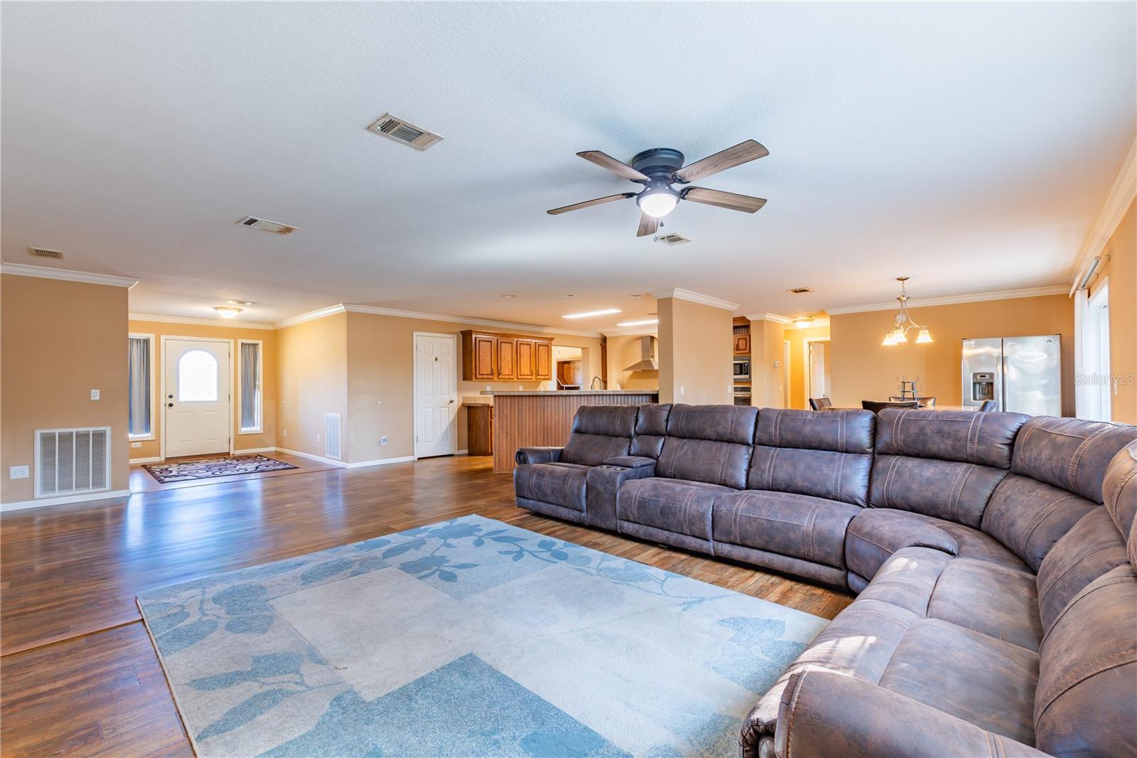 Image 33 of 55 For 38616 Coleen Avenue