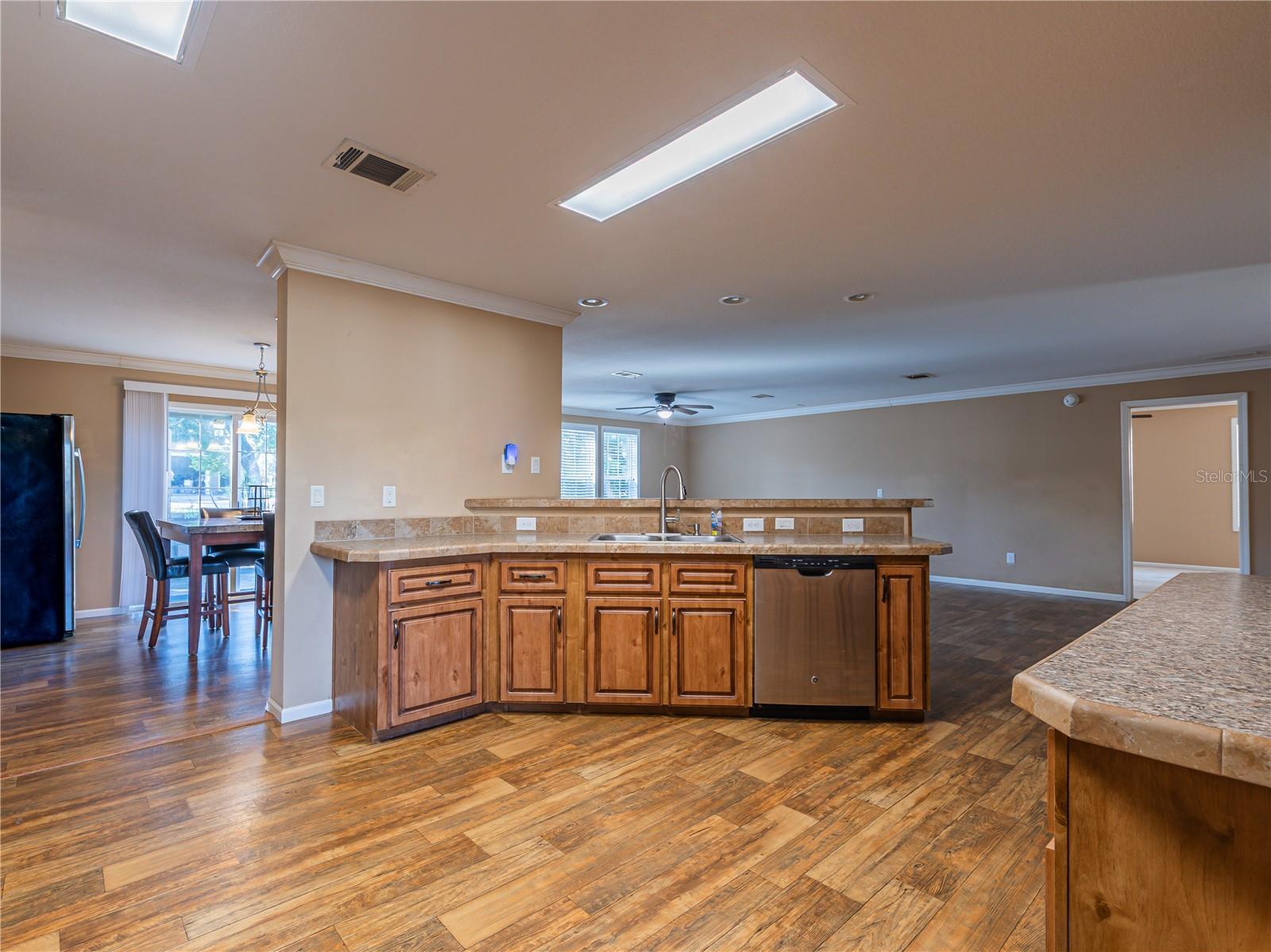 Image 38 of 55 For 38616 Coleen Avenue