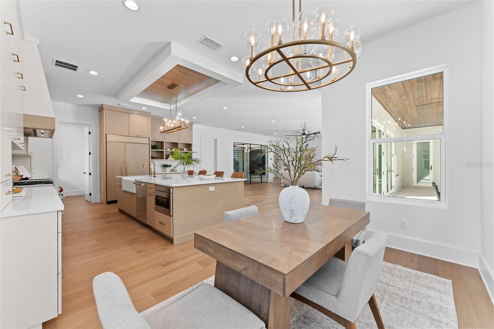 Image 14 of 53 For 3013 West Shore