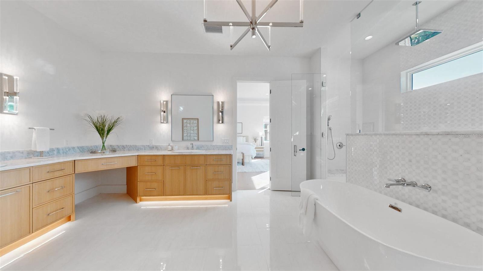 Image 26 of 53 For 3013 West Shore