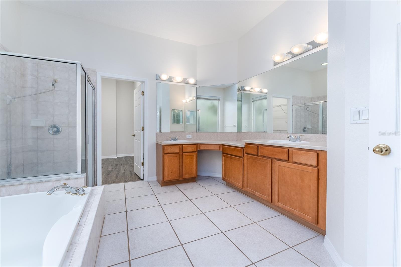 Image 5 of 25 For 4106 Imperial Eagle Drive