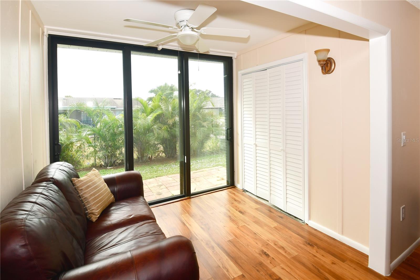 Image 10 of 27 For 13920 Mission Oaks Boulevard 13920