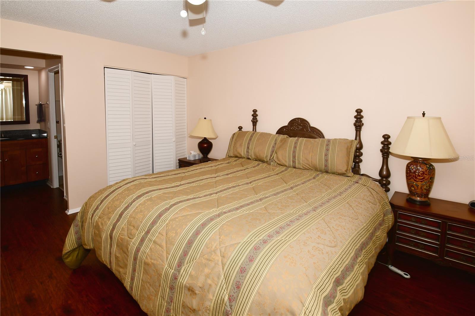 Image 13 of 27 For 13920 Mission Oaks Boulevard 13920