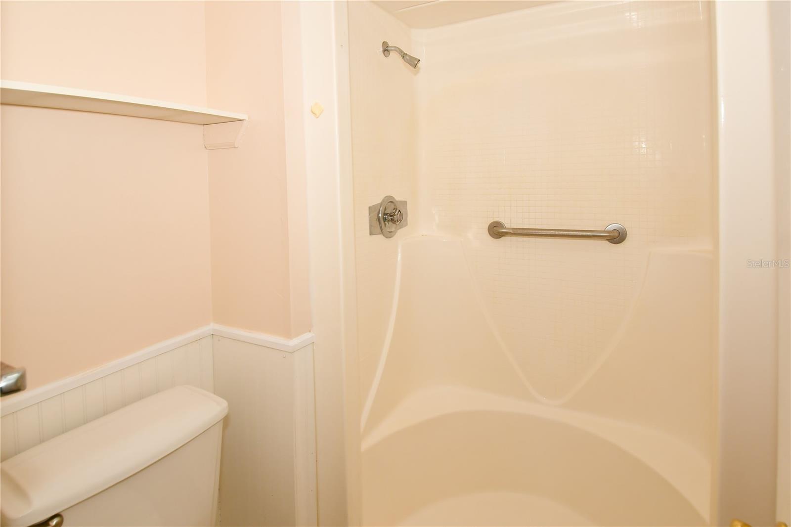 Image 16 of 27 For 13920 Mission Oaks Boulevard 13920