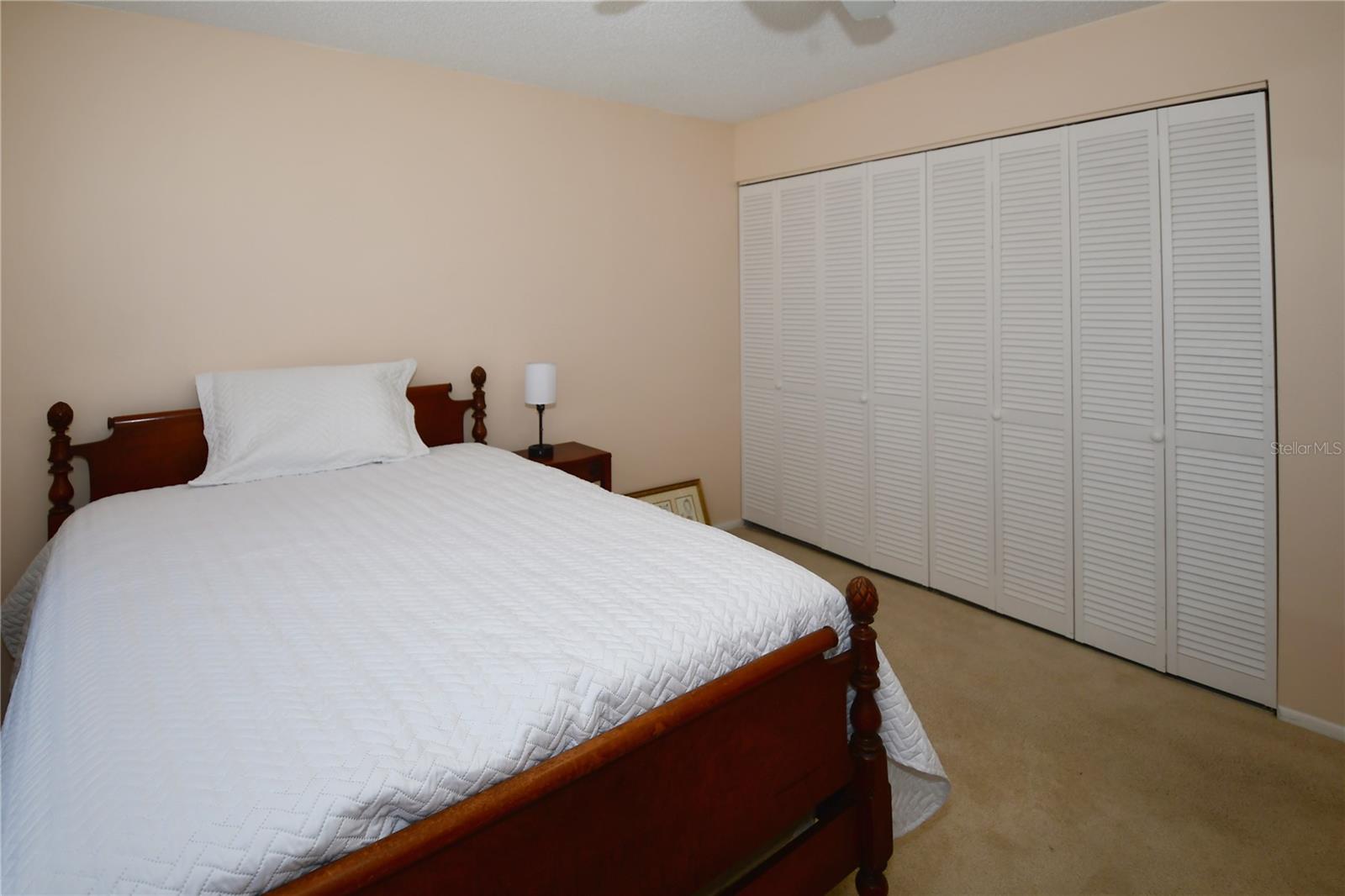 Image 18 of 27 For 13920 Mission Oaks Boulevard 13920