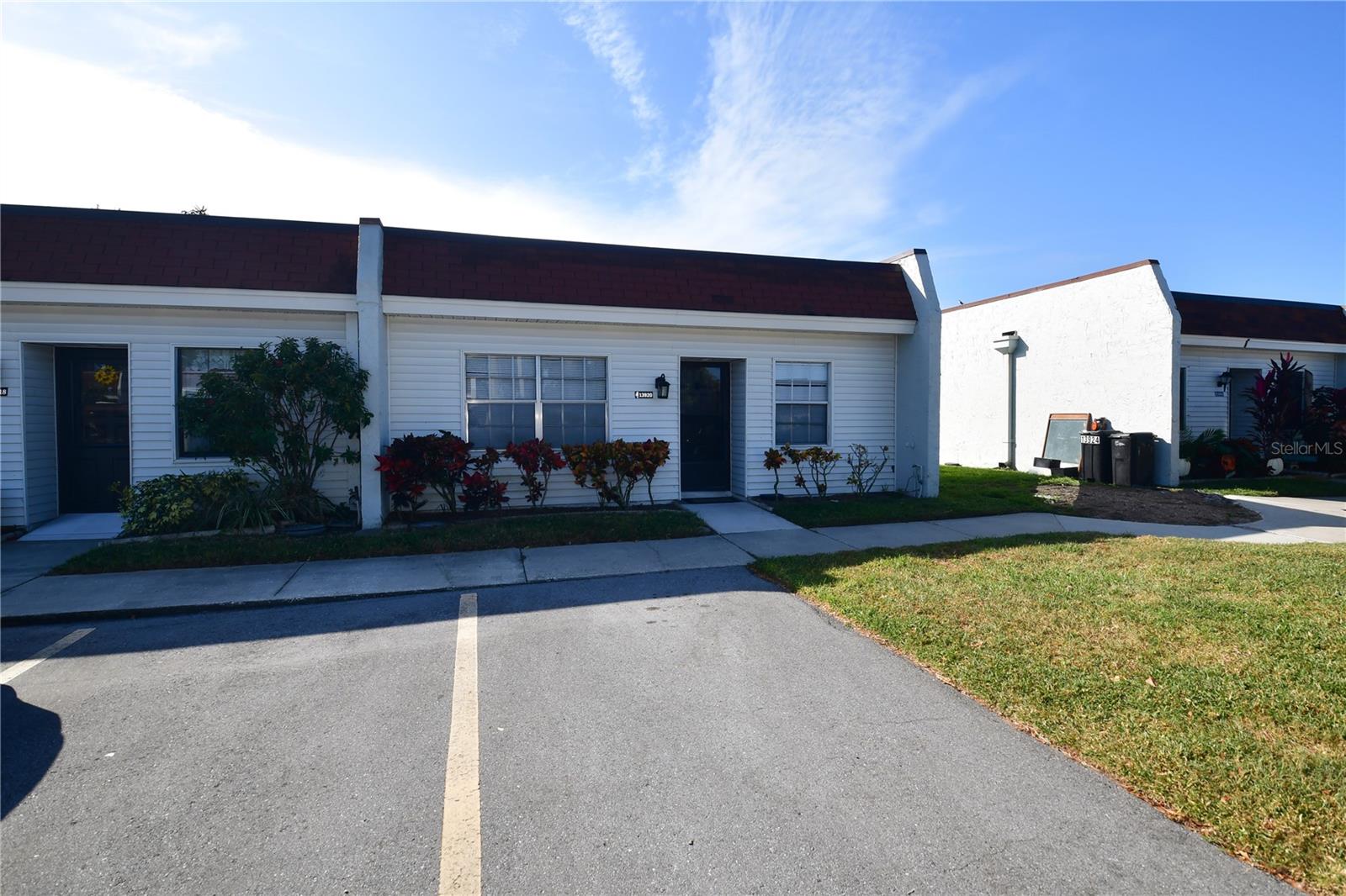 Image 2 of 27 For 13920 Mission Oaks Boulevard 13920