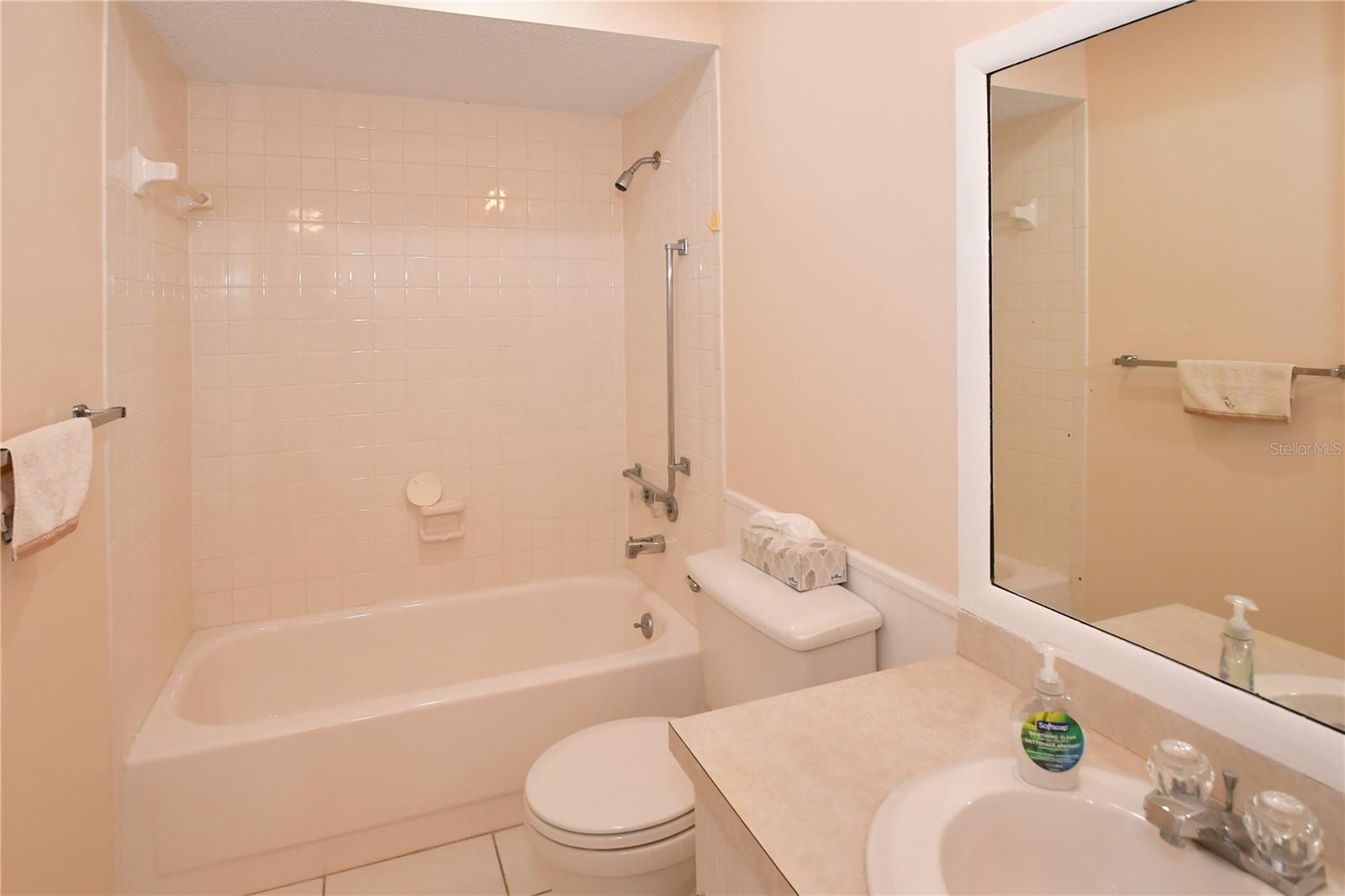 Image 20 of 27 For 13920 Mission Oaks Boulevard 13920