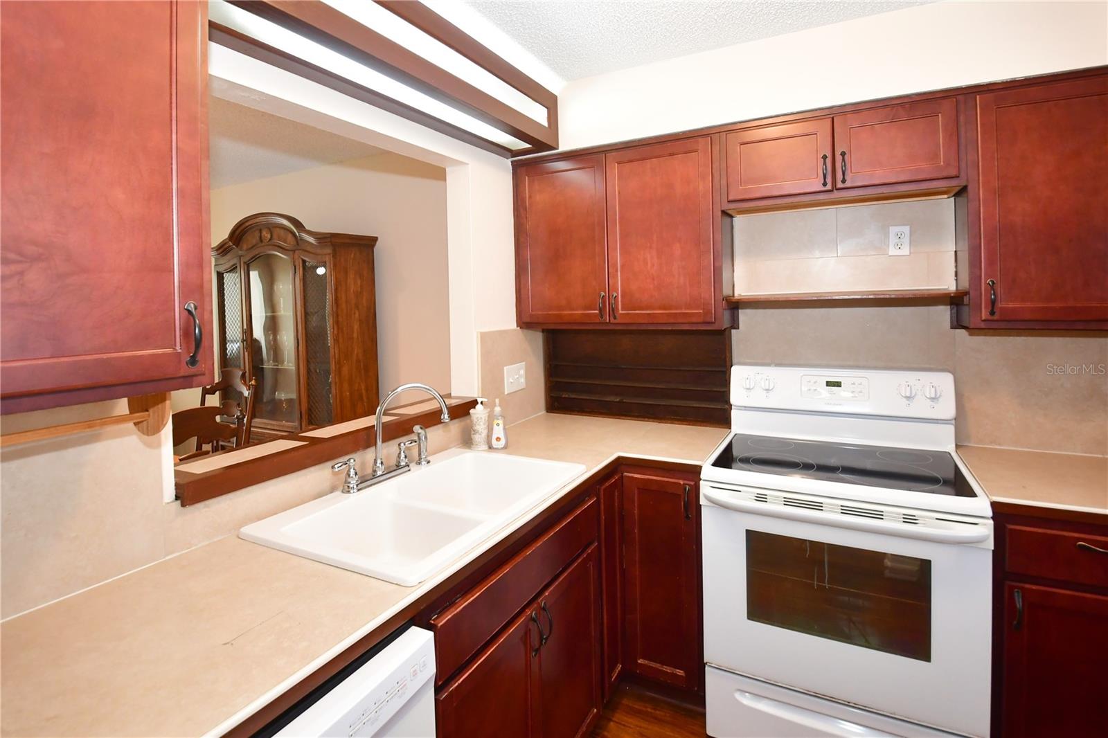 Image 6 of 27 For 13920 Mission Oaks Boulevard 13920