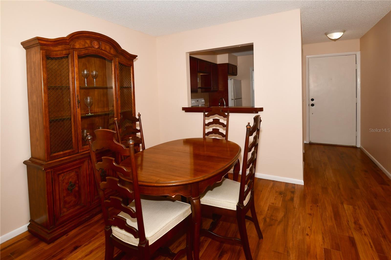 Image 9 of 27 For 13920 Mission Oaks Boulevard 13920