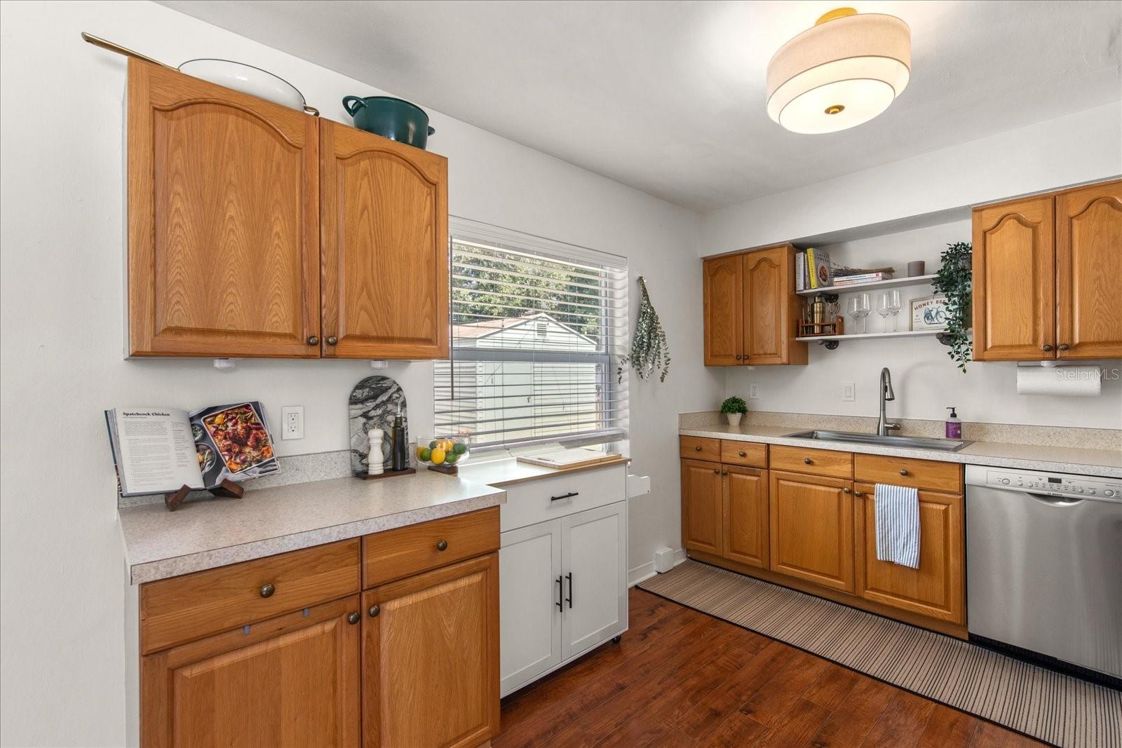 Image 12 of 30 For 5851 44th Avenue N