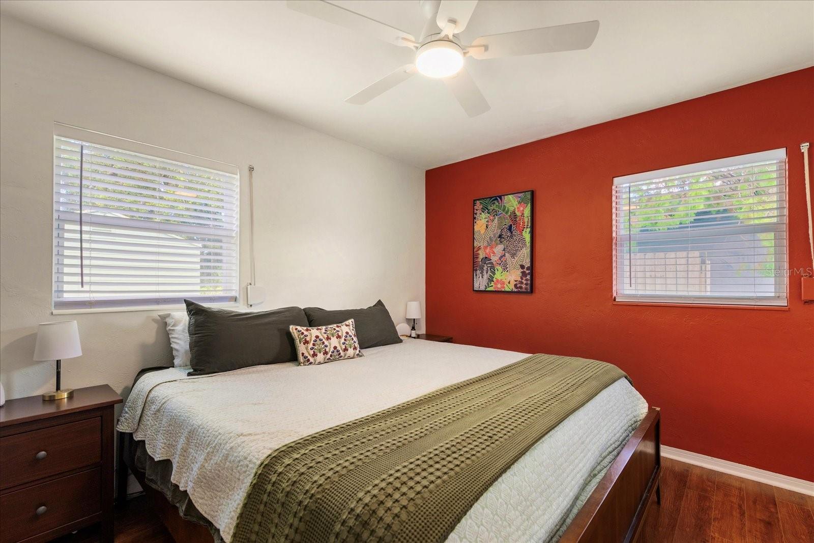 Image 17 of 30 For 5851 44th Avenue N