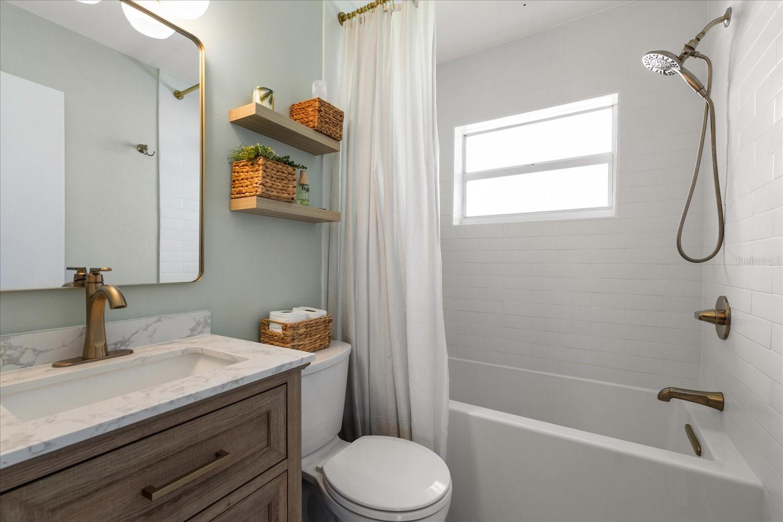 Image 21 of 30 For 5851 44th Avenue N