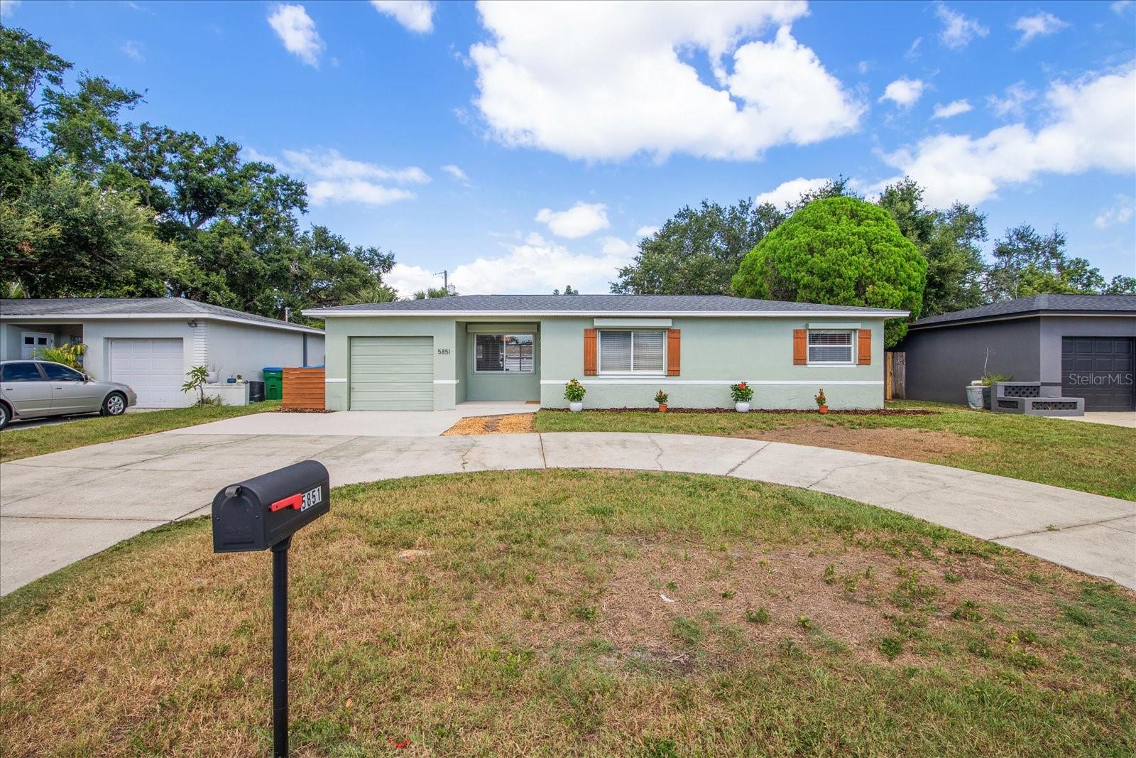 Image 3 of 30 For 5851 44th Avenue N