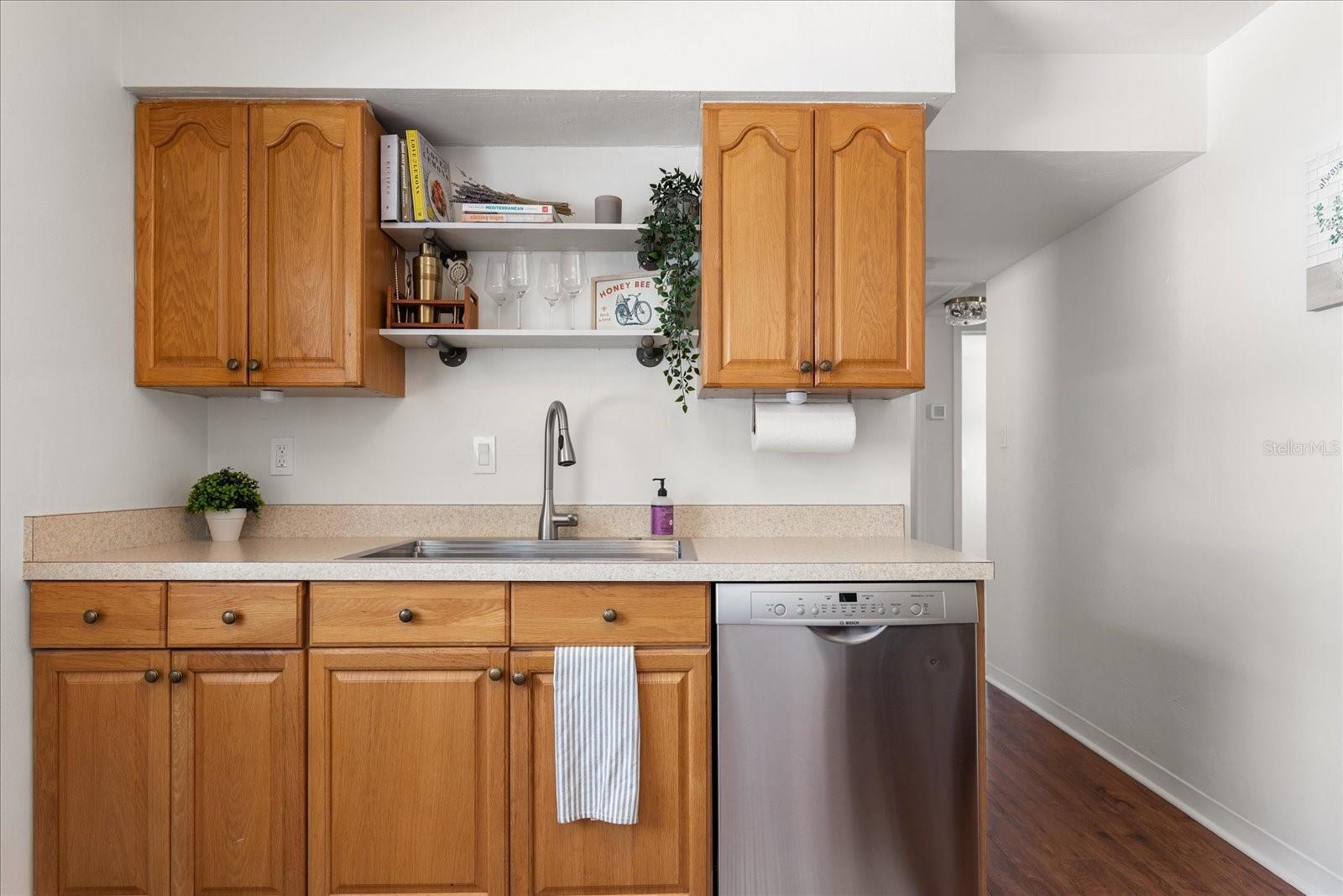 Image 9 of 30 For 5851 44th Avenue N