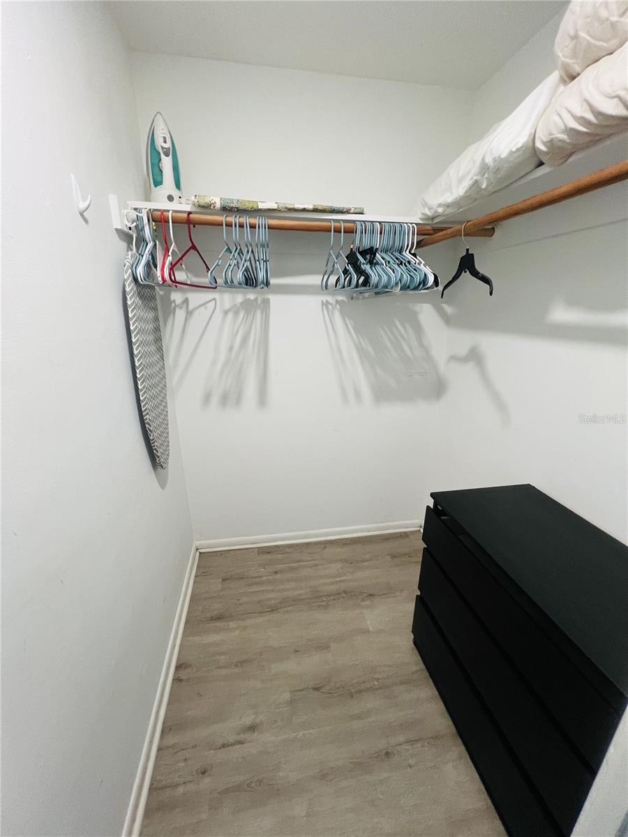 Image 5 of 6 For 7705 Ilex Drive