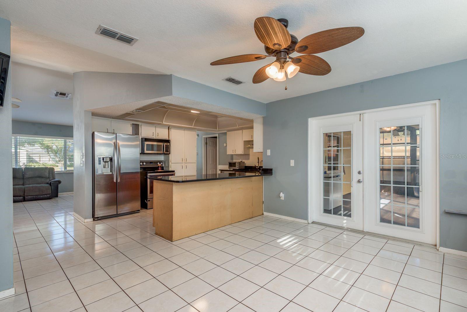Image 12 of 39 For 8120 Buttonball Lane