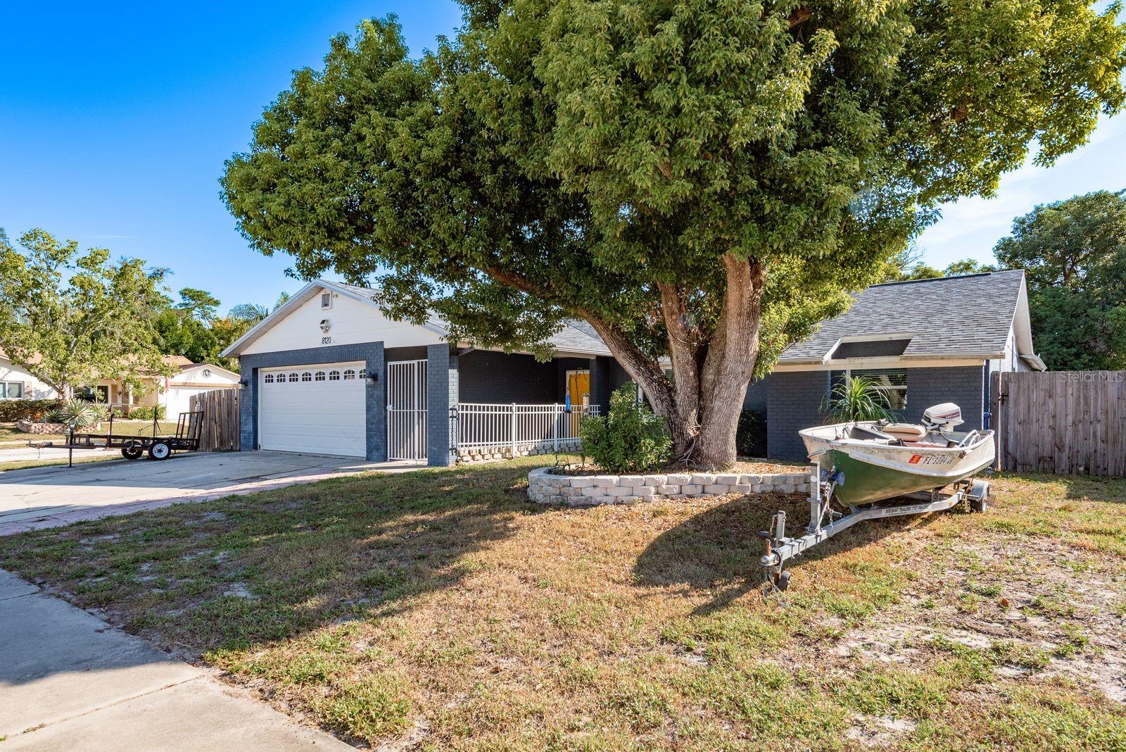 Image 2 of 39 For 8120 Buttonball Lane