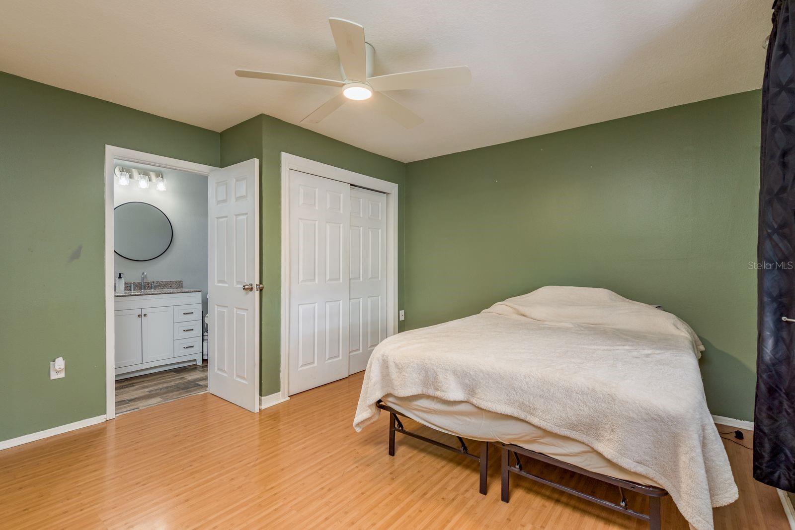 Image 20 of 39 For 8120 Buttonball Lane