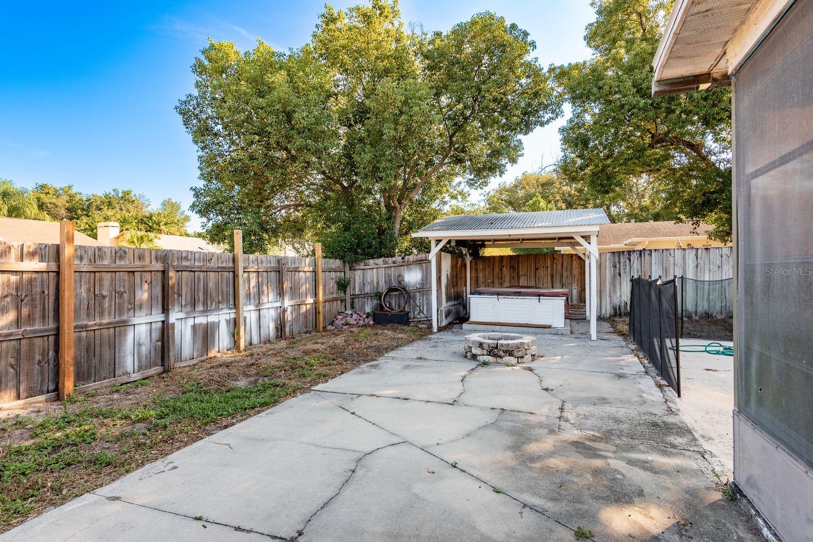 Image 32 of 39 For 8120 Buttonball Lane