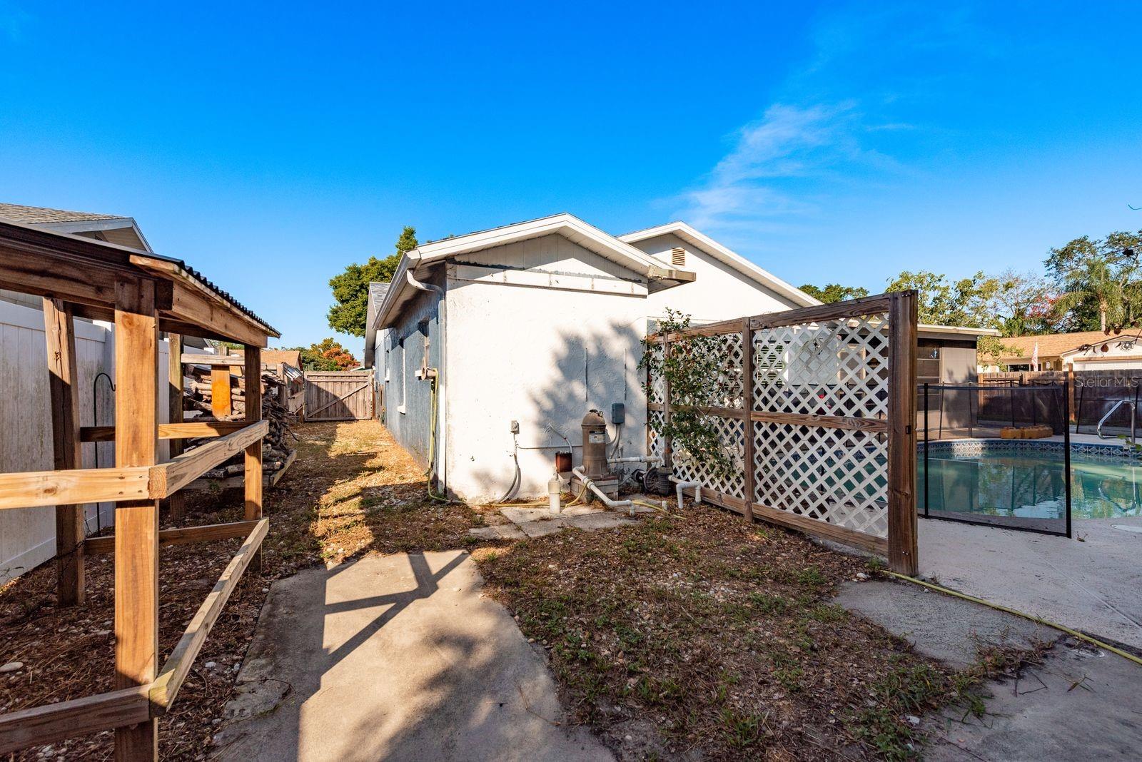 Image 38 of 39 For 8120 Buttonball Lane