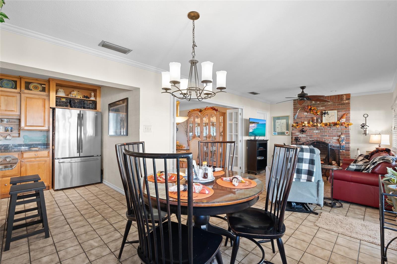 Image 17 of 43 For 6649 10th Avenue N