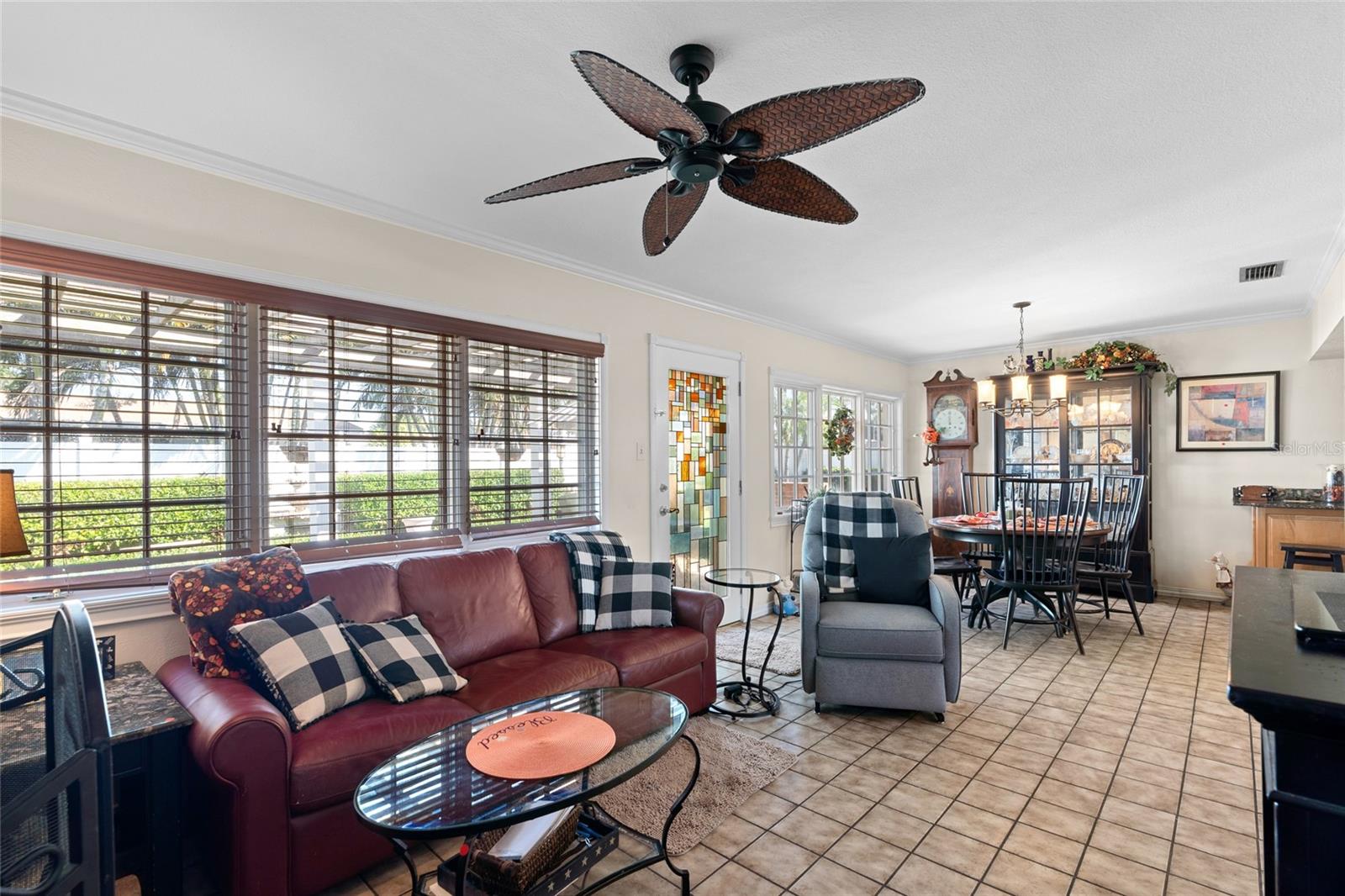 Image 19 of 43 For 6649 10th Avenue N