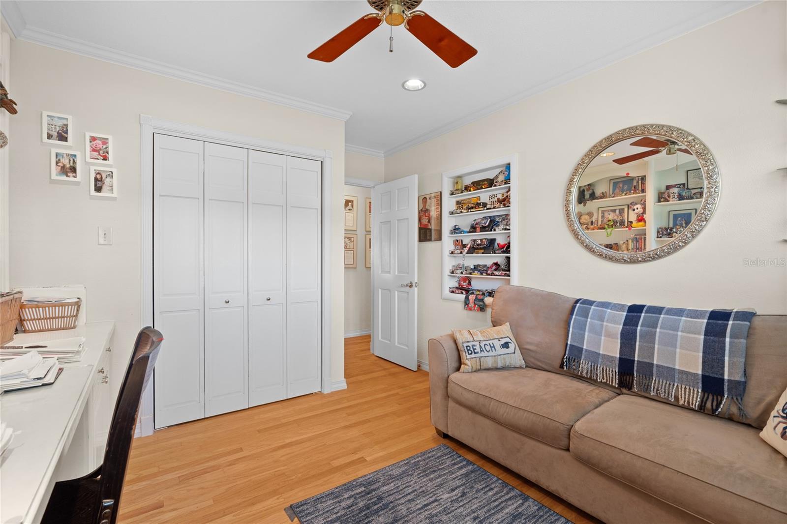 Image 25 of 43 For 6649 10th Avenue N