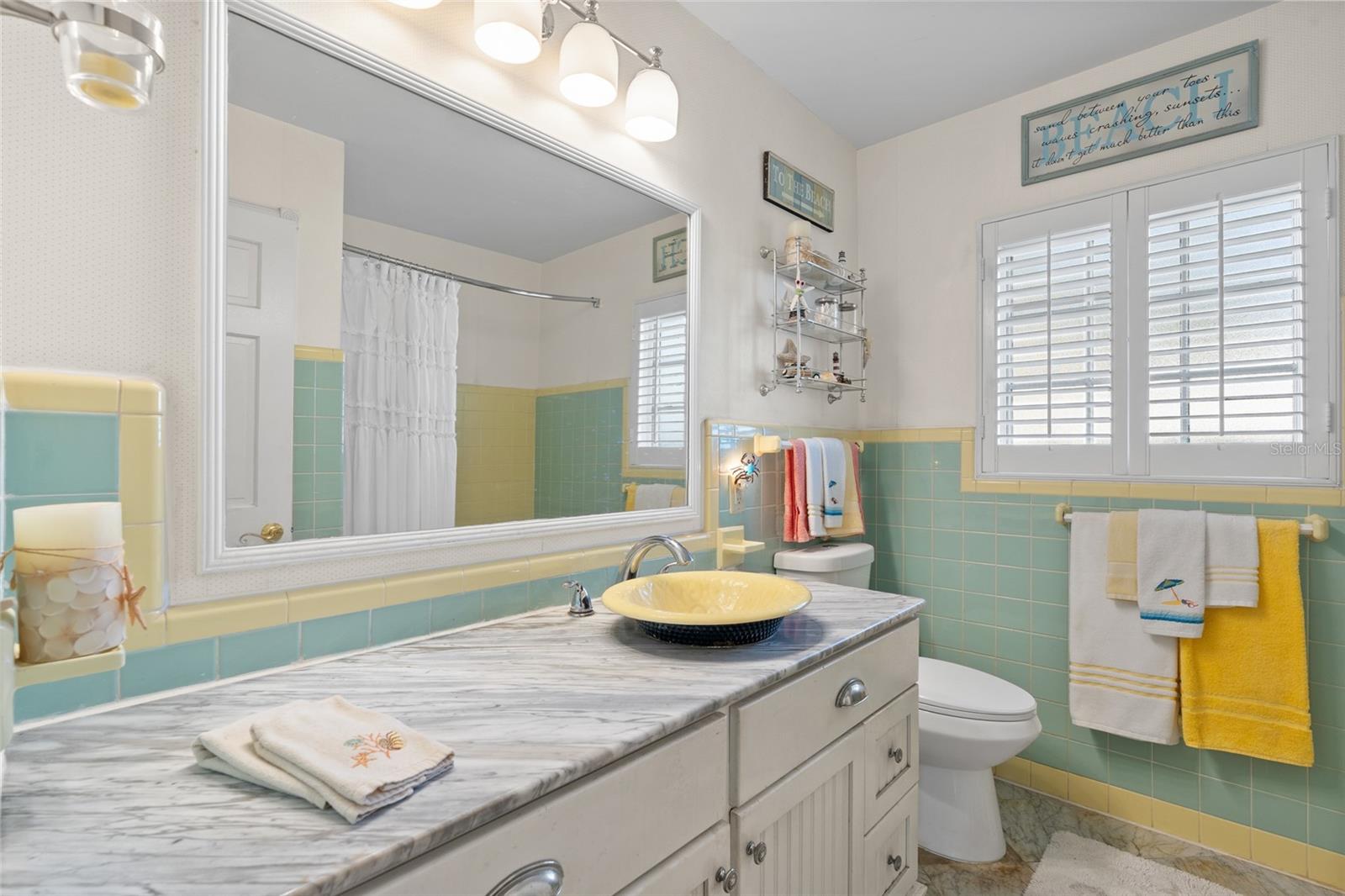 Image 28 of 43 For 6649 10th Avenue N