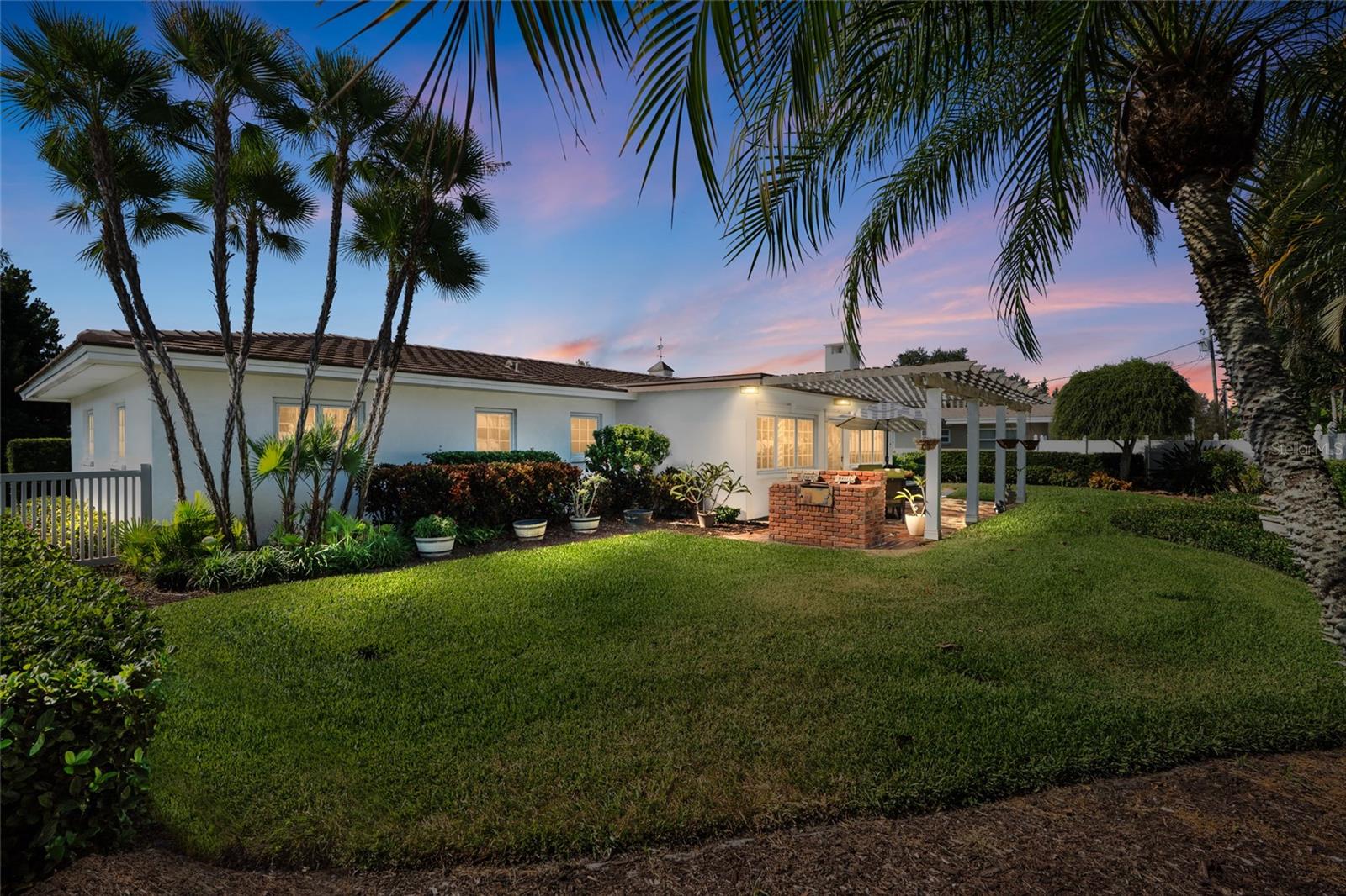 Image 3 of 43 For 6649 10th Avenue N