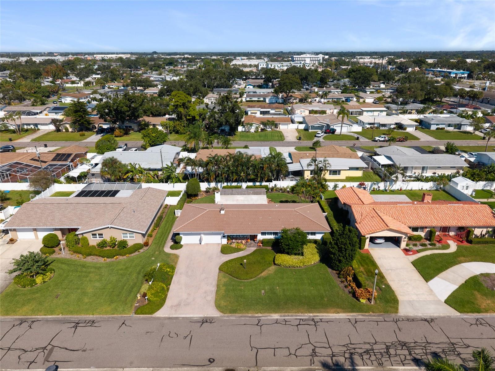 Image 37 of 43 For 6649 10th Avenue N