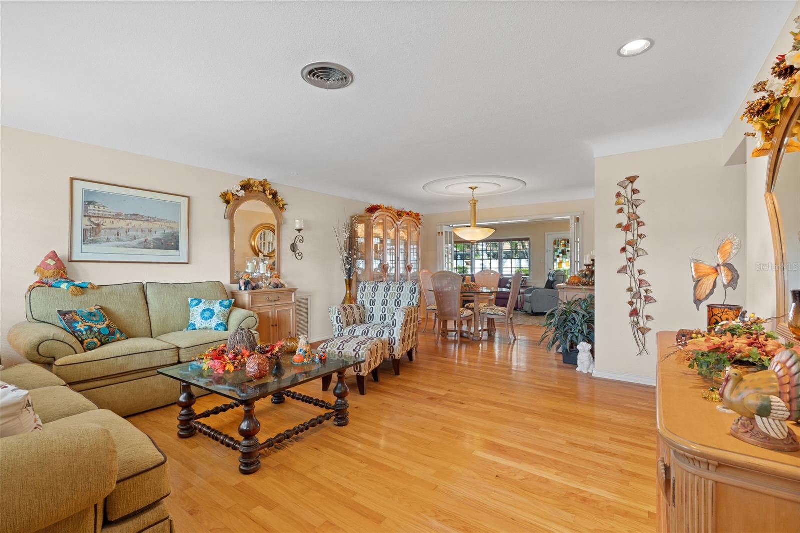 Image 6 of 43 For 6649 10th Avenue N