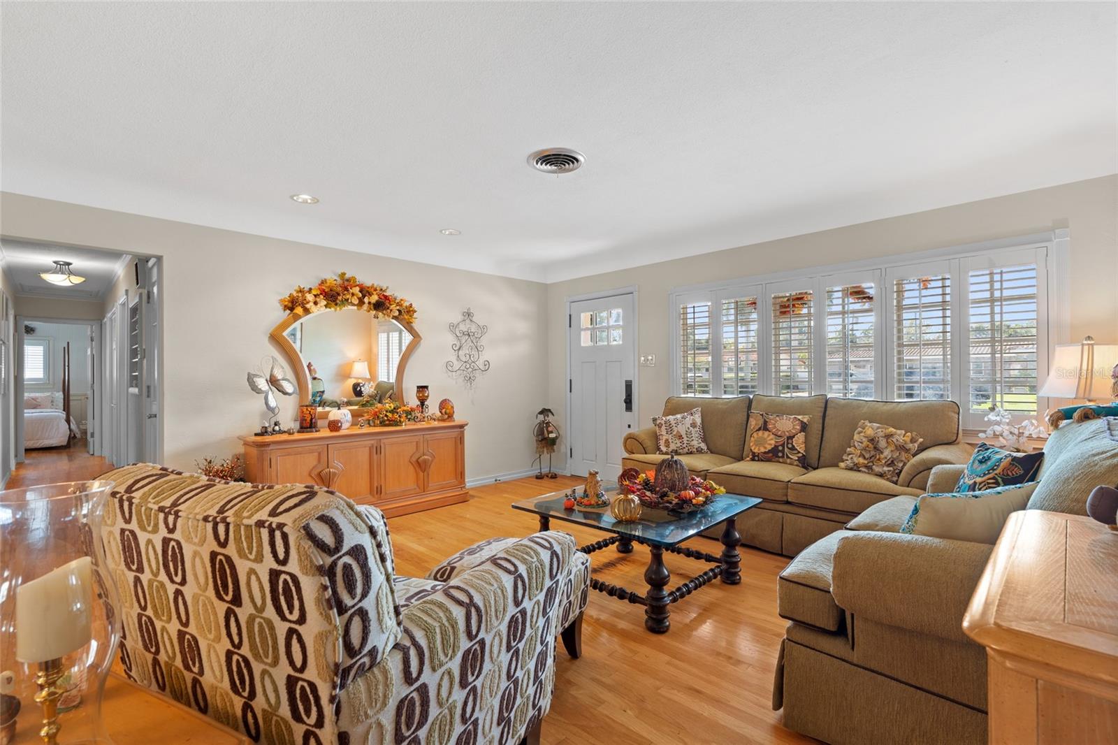 Image 9 of 43 For 6649 10th Avenue N