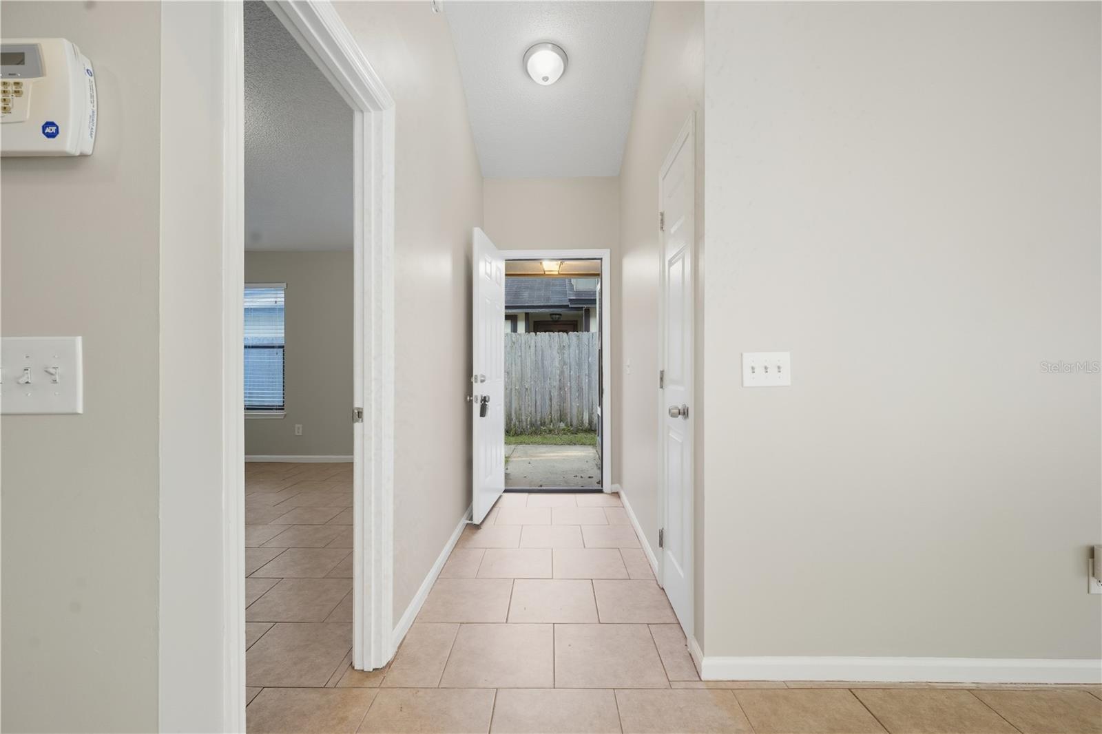 Image 12 of 18 For 1278 Independence Drive