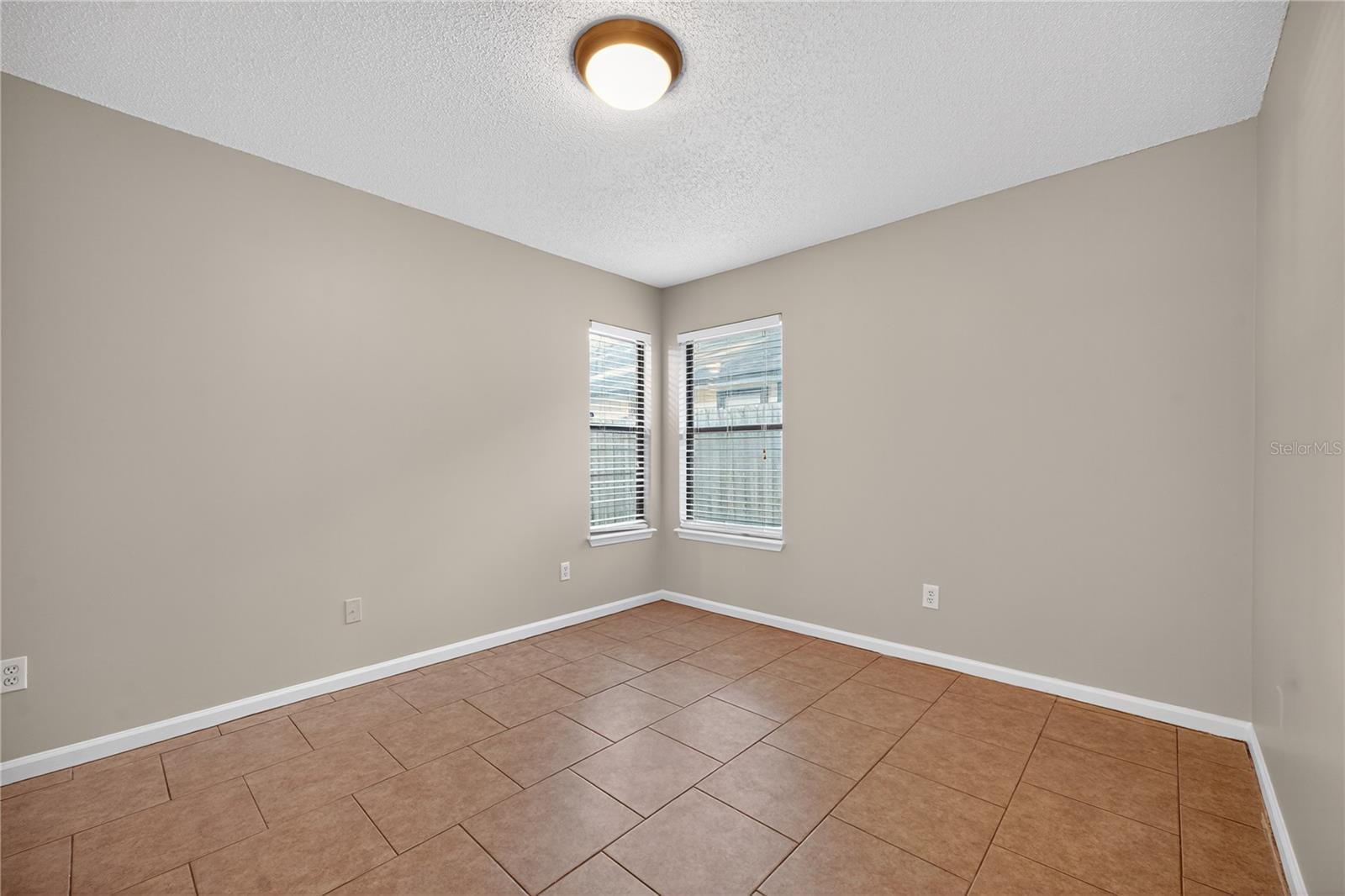 Image 15 of 18 For 1278 Independence Drive