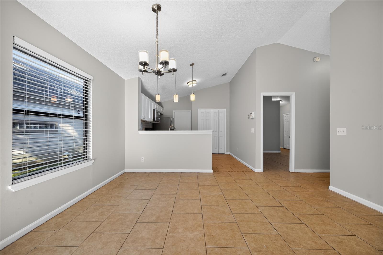 Image 16 of 18 For 1278 Independence Drive