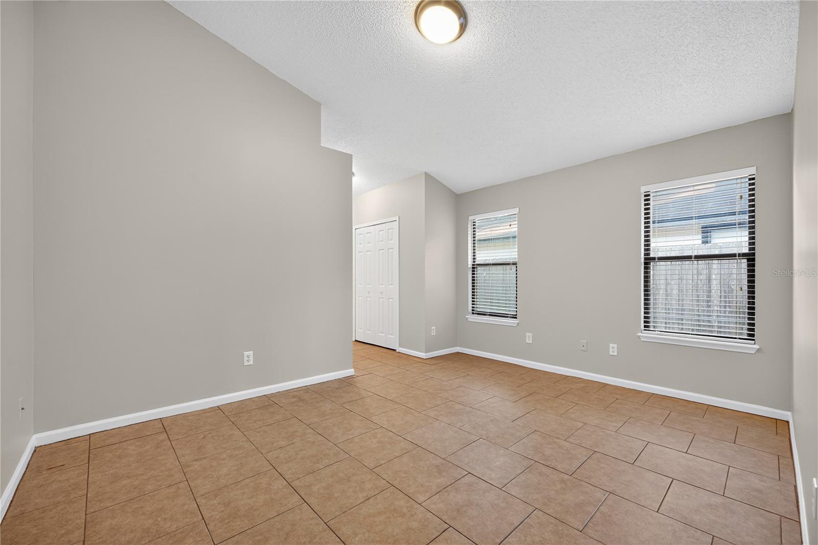 Image 5 of 18 For 1278 Independence Drive