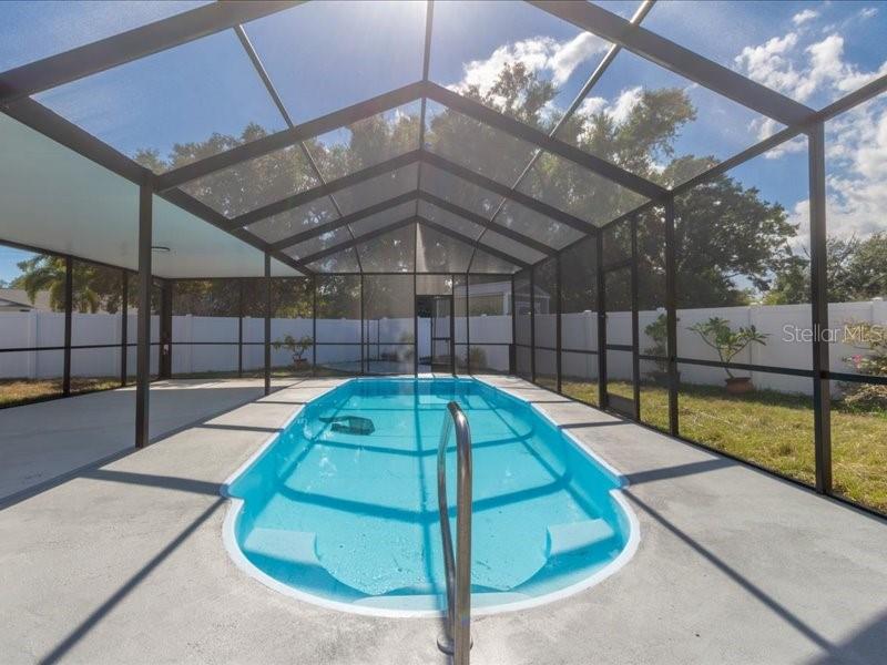 Image 27 of 83 For 4704 Price Avenue