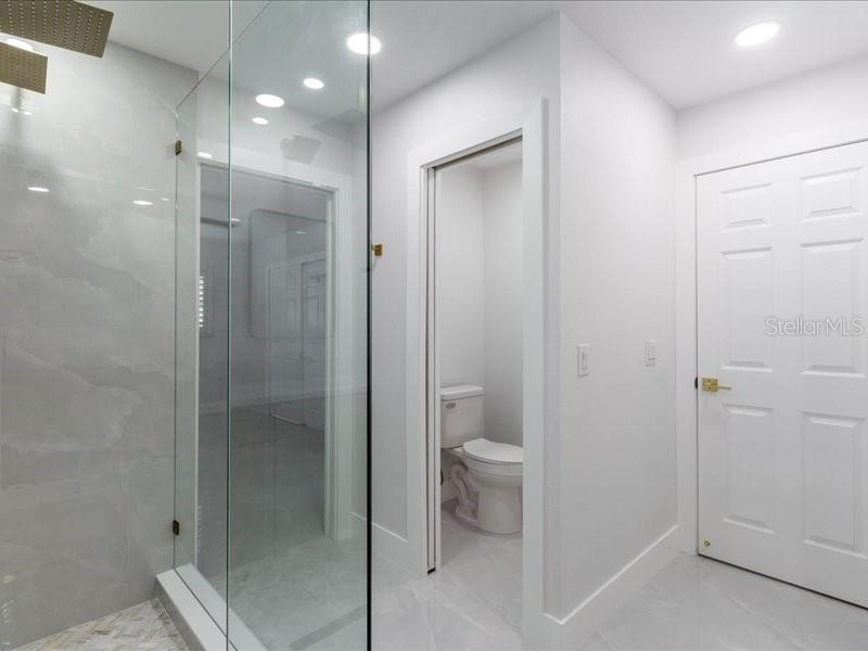 Image 37 of 83 For 4704 Price Avenue