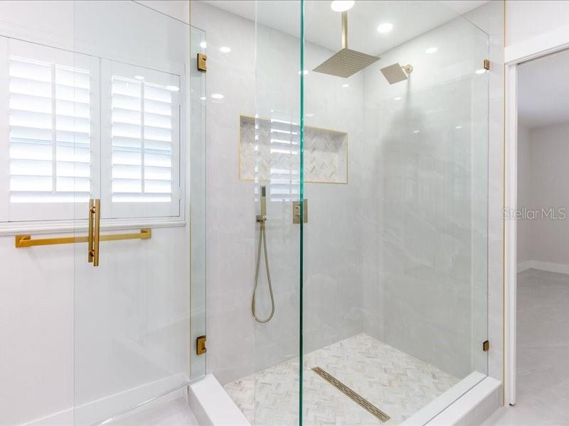 Image 39 of 83 For 4704 Price Avenue