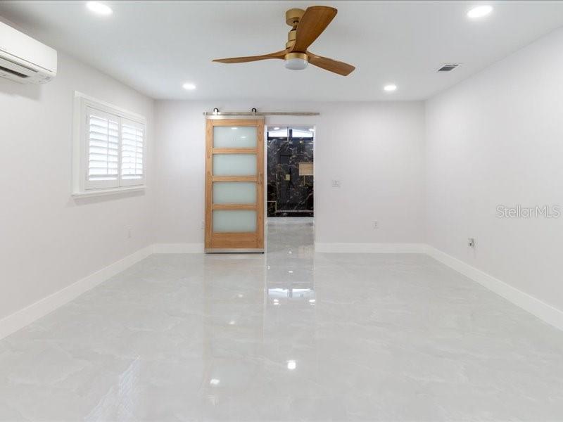 Image 45 of 83 For 4704 Price Avenue