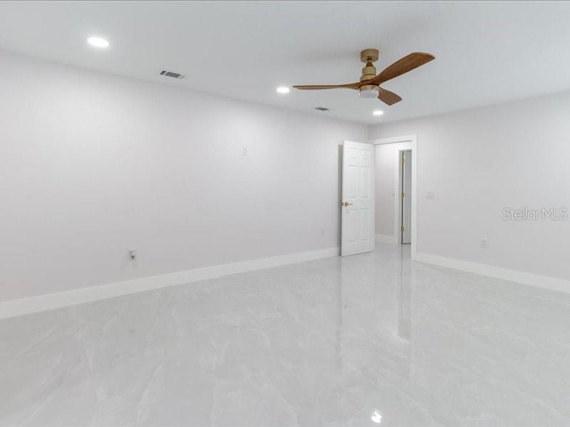 Image 46 of 83 For 4704 Price Avenue