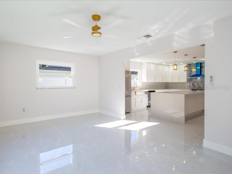 Image 72 of 83 For 4704 Price Avenue