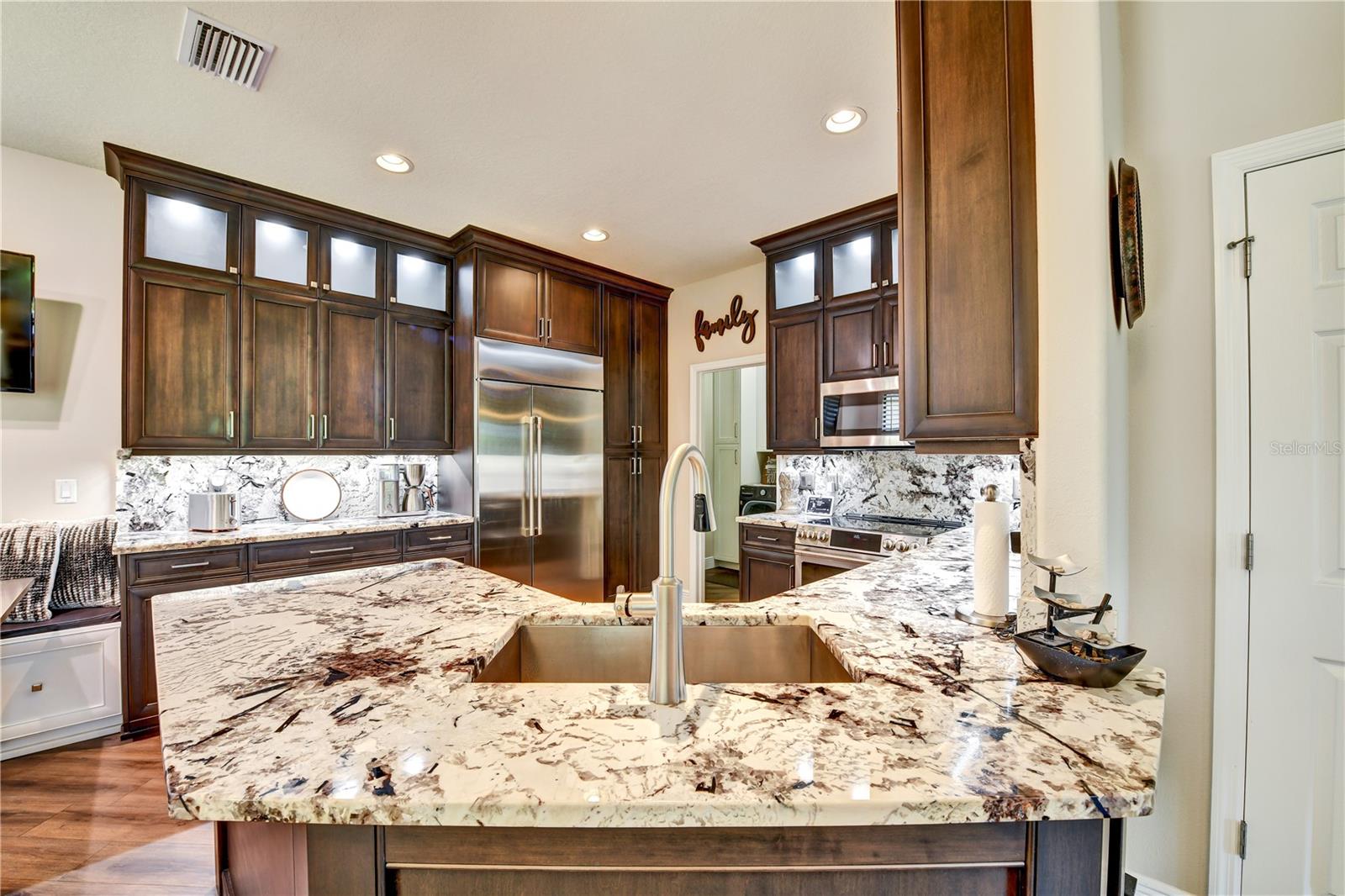 Image 13 of 32 For 8206 Lapin Court