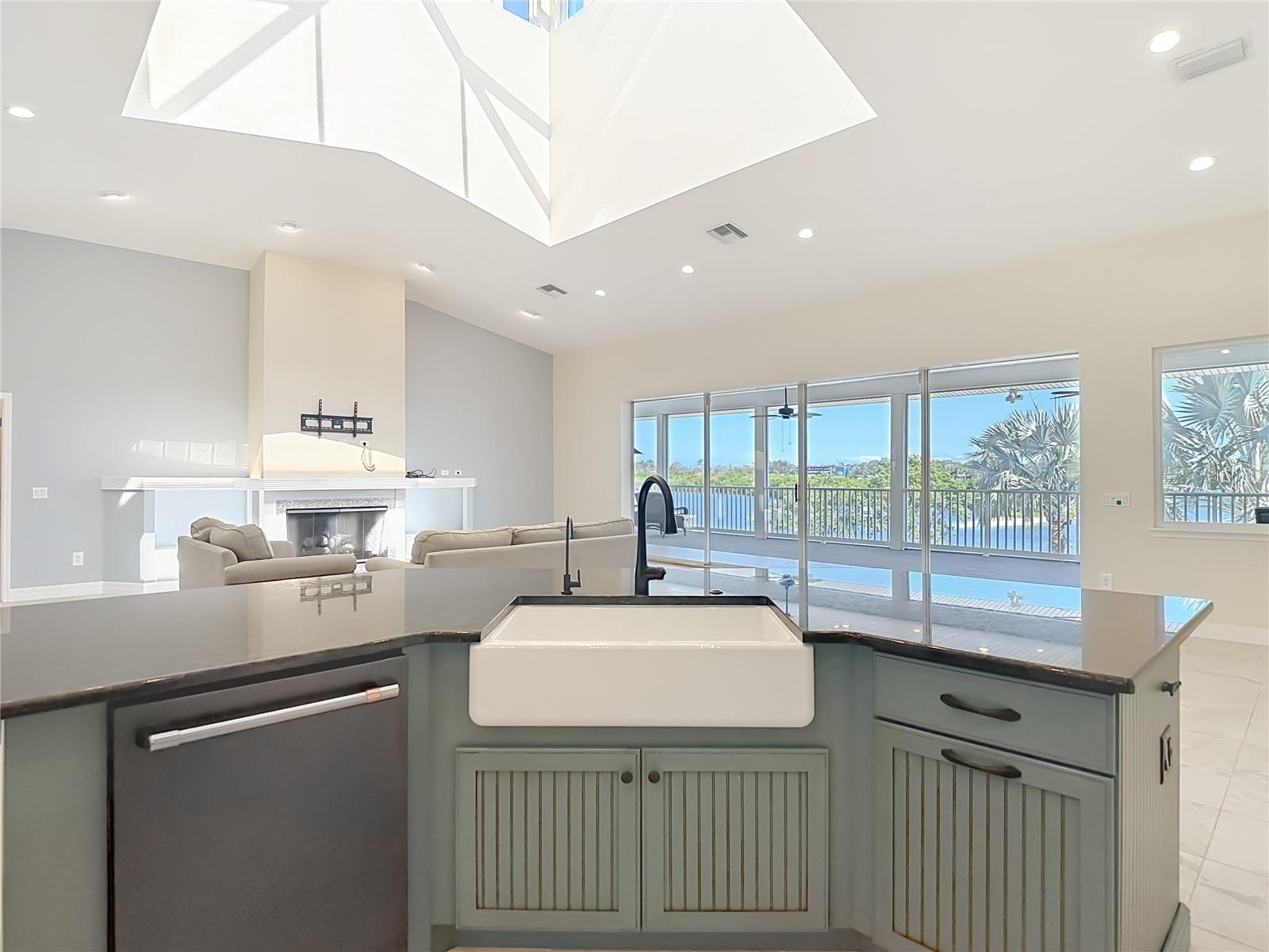 Image 10 of 74 For 1508 Riverside Drive