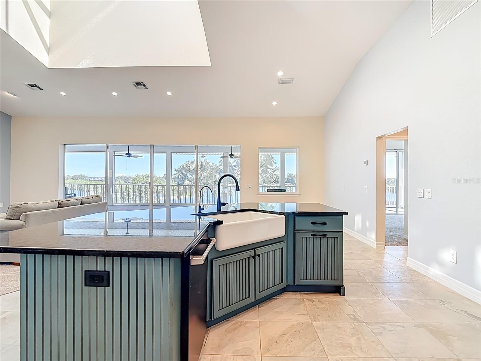 Image 11 of 74 For 1508 Riverside Drive