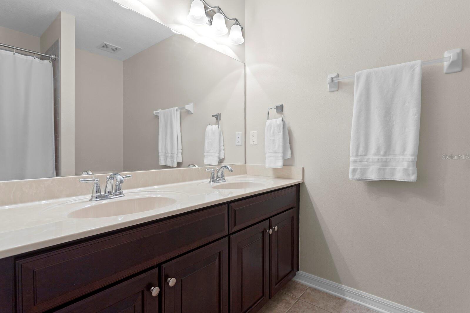 Image 26 of 42 For 12525 Shirebrook Court