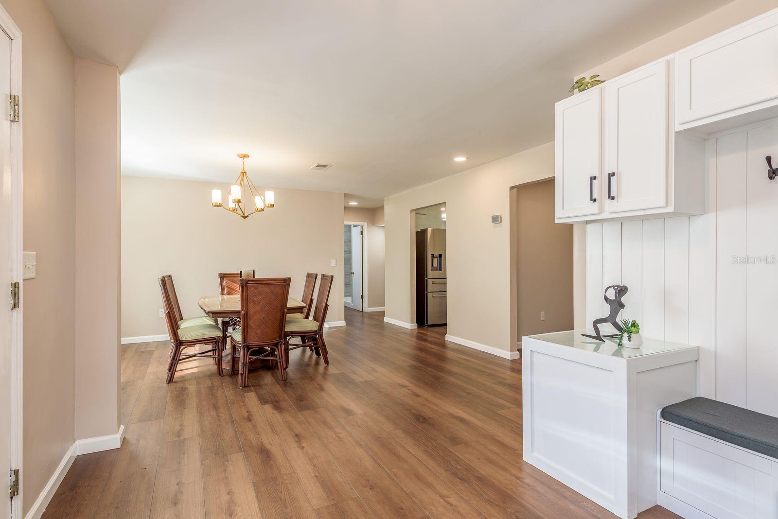 Image 11 of 67 For 1416 Grove Avenue